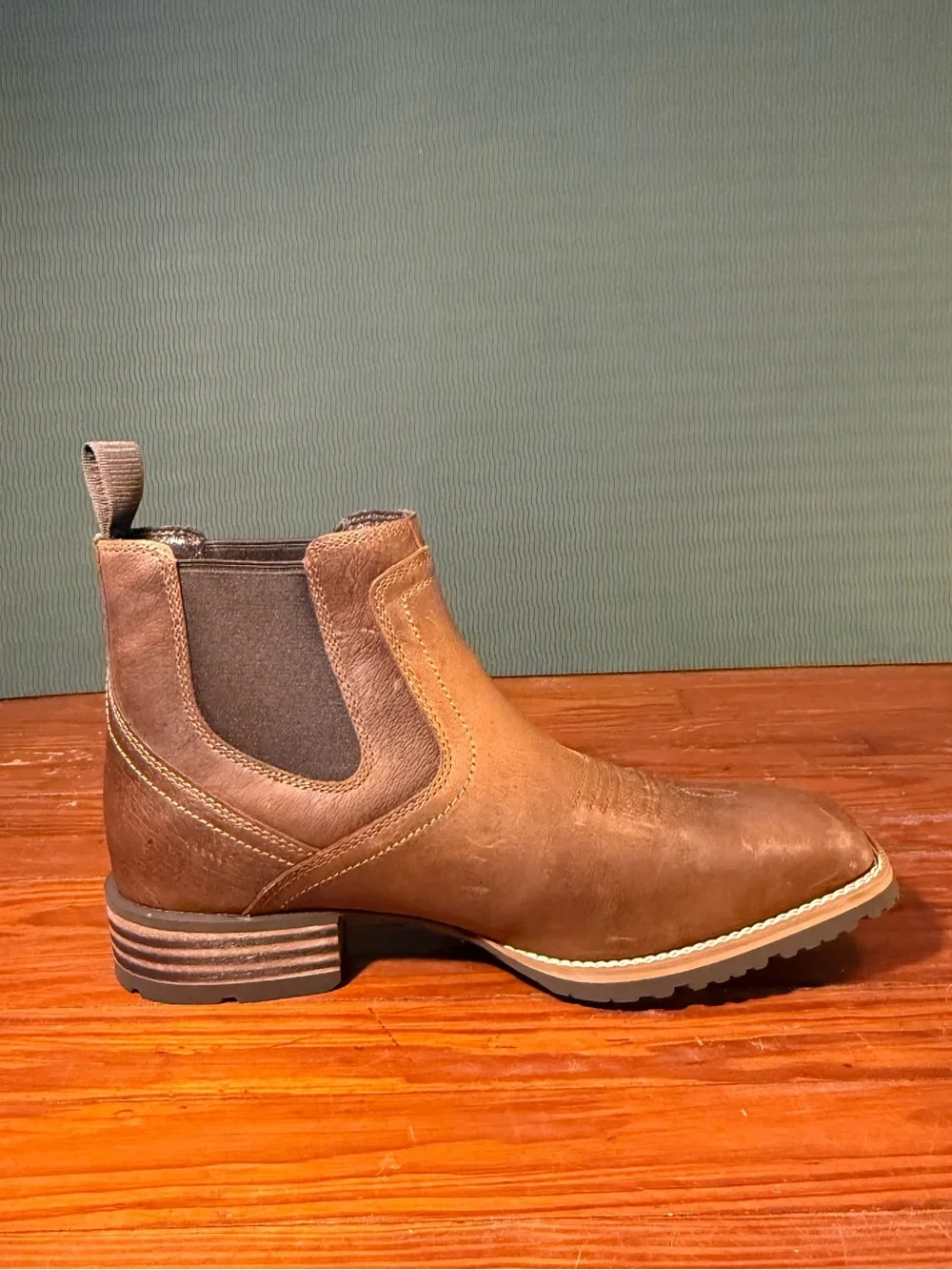 Ariat Men's Brown Leather Hybrid Low Boy Boot